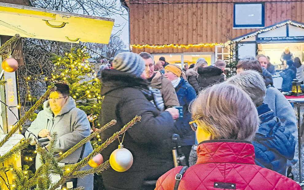 Die Bad Berleburger genossen den Besuch am Sengelsberg. (Foto: Christian Völkel)