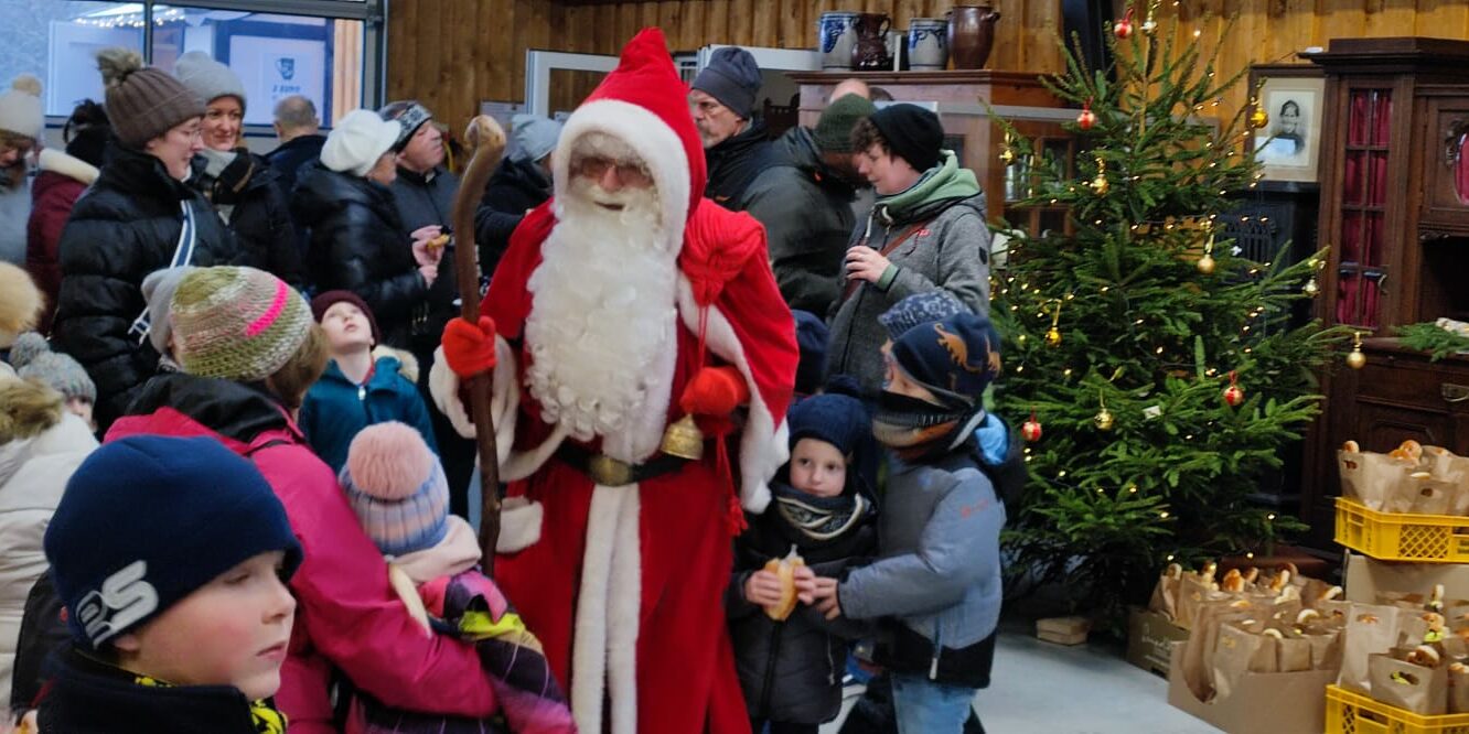 Weihnachtsmarkt und Flohmarkt am Sengelsberg 2023 (Nikolaus)