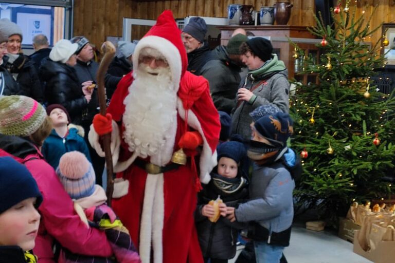 Weihnachtsmarkt und Flohmarkt am Sengelsberg 2023 (Nikolaus)